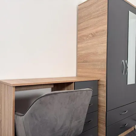 A Stylish & Cosy Home From Home! Сasa de vacaciones
