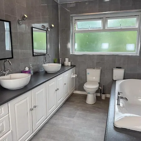 A Stylish & Cosy Home From Home! Hébergement de vacances