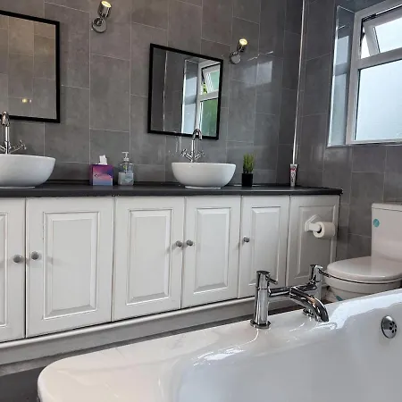 A Stylish & Cosy Home From Home! Middlesbrough